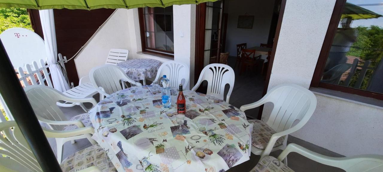 Kati Villa Vonyarcvashegy Kültér fotó